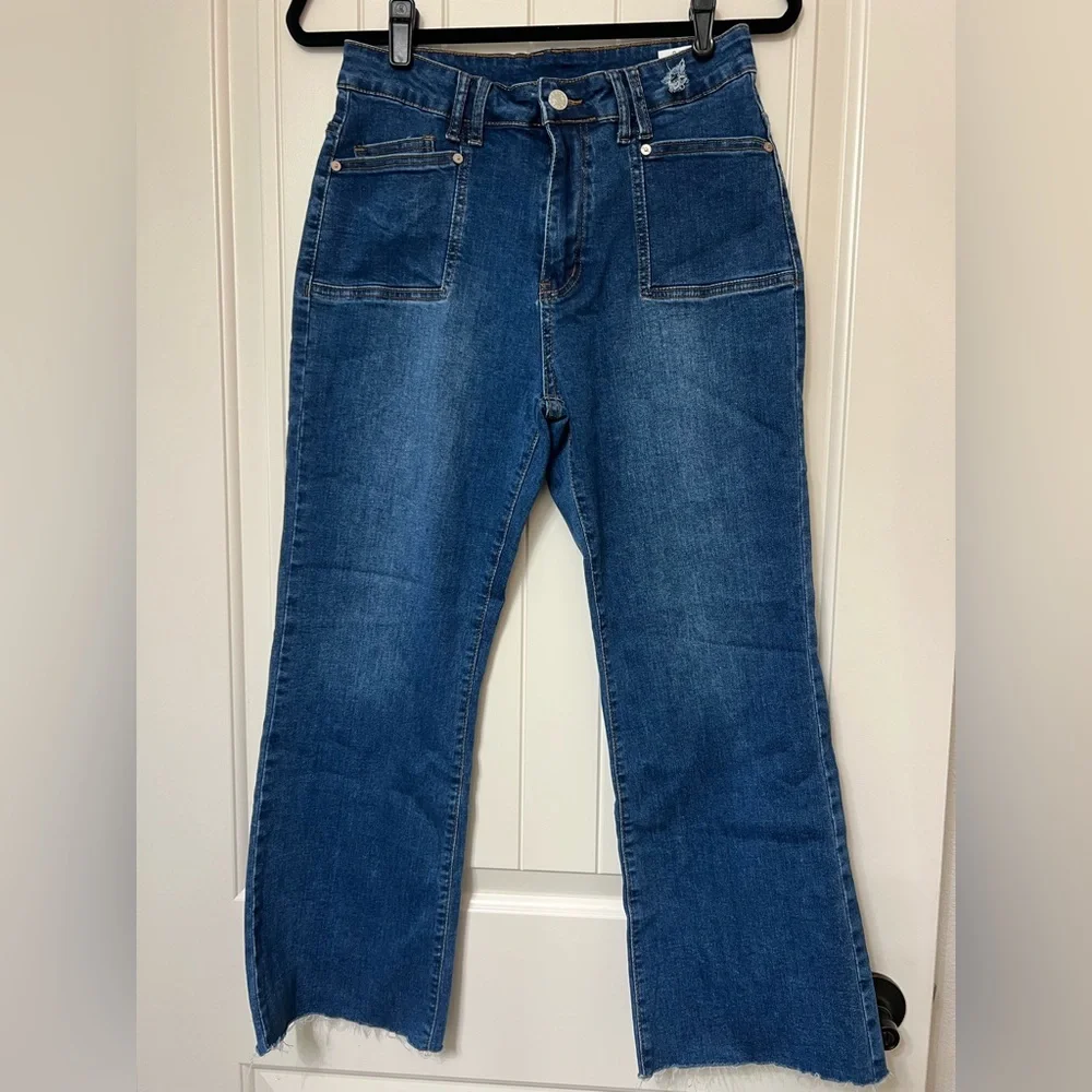 Kunmi high rise, wide leg cropped raw edge hem, distressed jeans, size 8